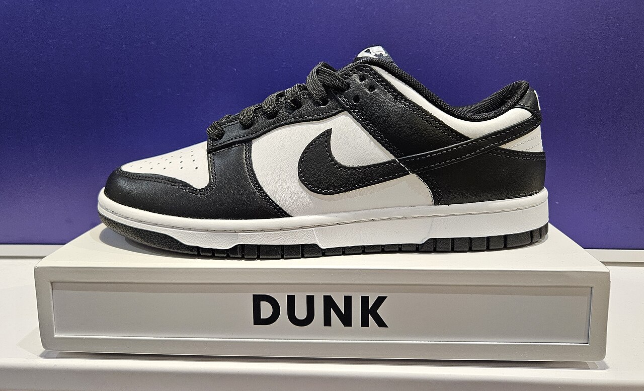 Nike Dunk Low Panda