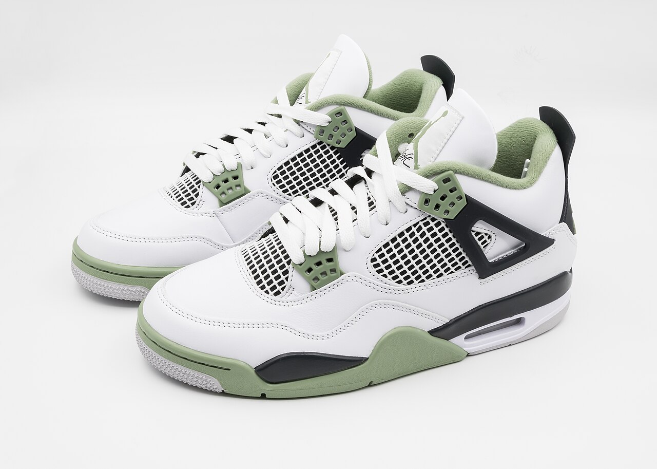 Air Jordan 4 Retro Seafoam