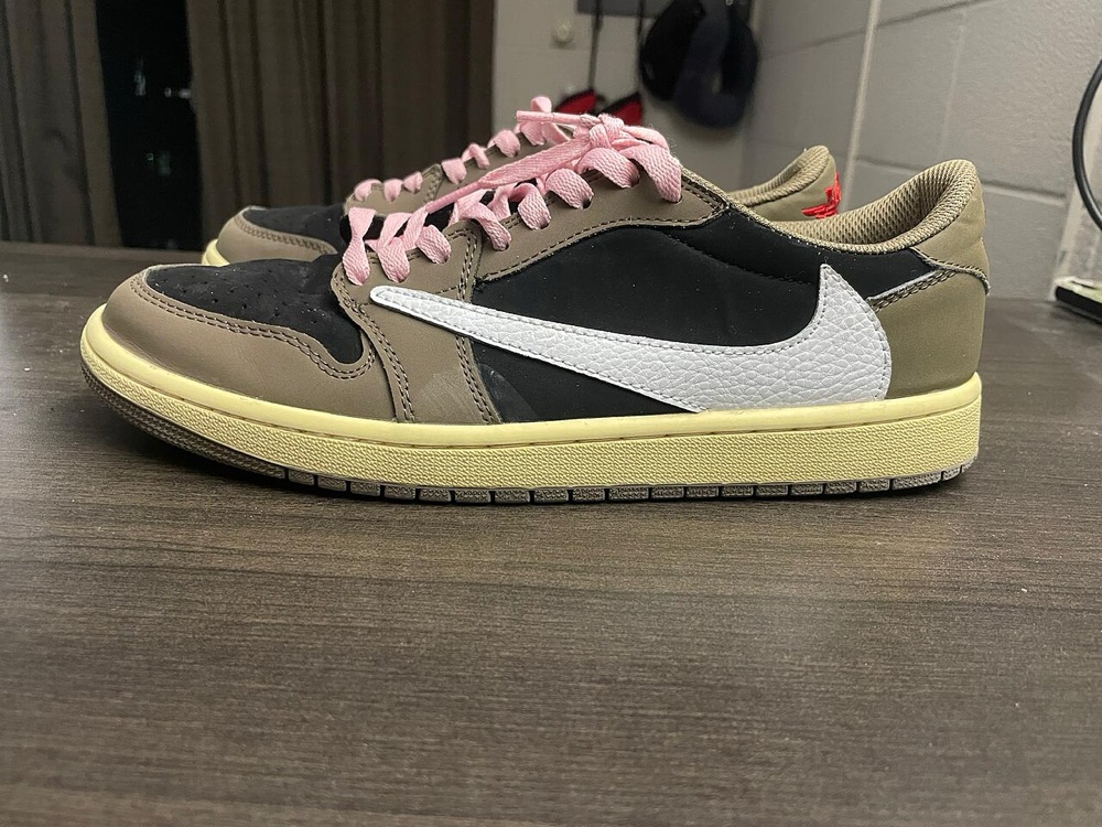 Travis Scott x Air Jordan 1 Low Mocha
